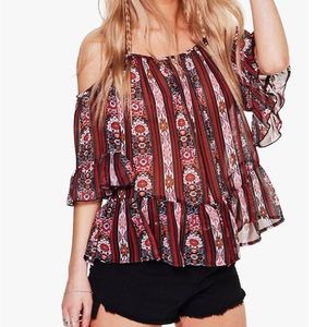 Women’s Cold Shoulder / Off The Shoulder Aztec Tribal Printed Top - US Size 6